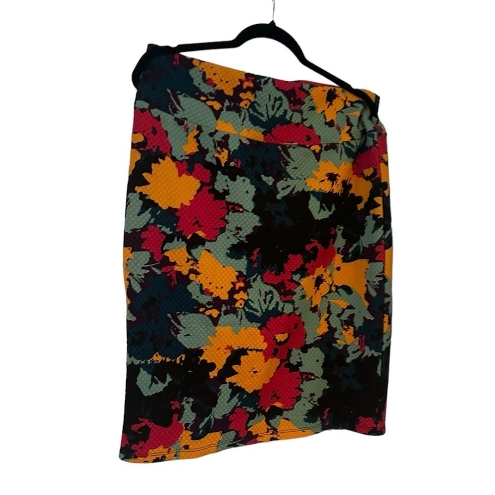 LuLaRoe XL Cassie - Multi Color Floral Skirt - Very Gently Used